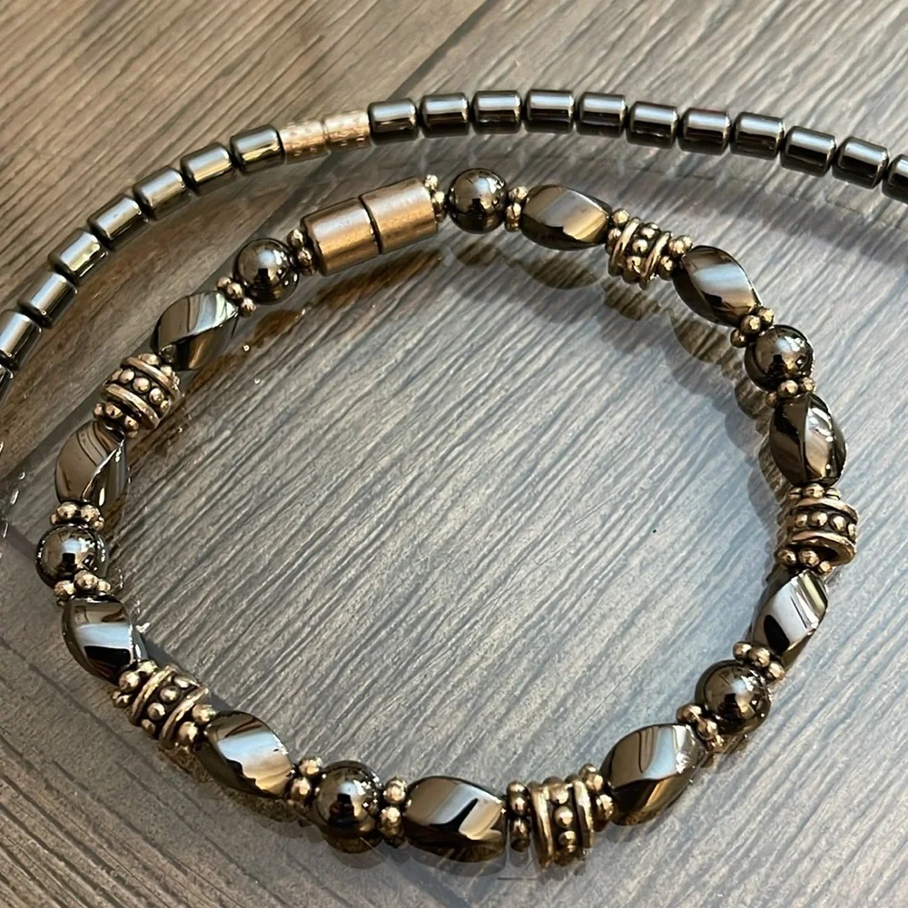 Vintage Hematite Beautiful Heart Accent Beaded Pendant Necklace with Bracelet